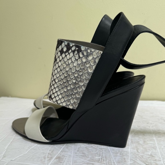 Vince Kyra Wedge Snake embossed Leather Sandals Shoes Platform Neutral Slides 9 - Picture 3 of 16